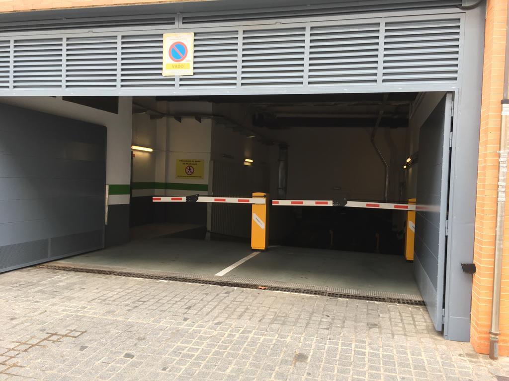 Apartamento Centro Plaza Salvador, Wifi Free& Parking Opcional Seville Exterior photo